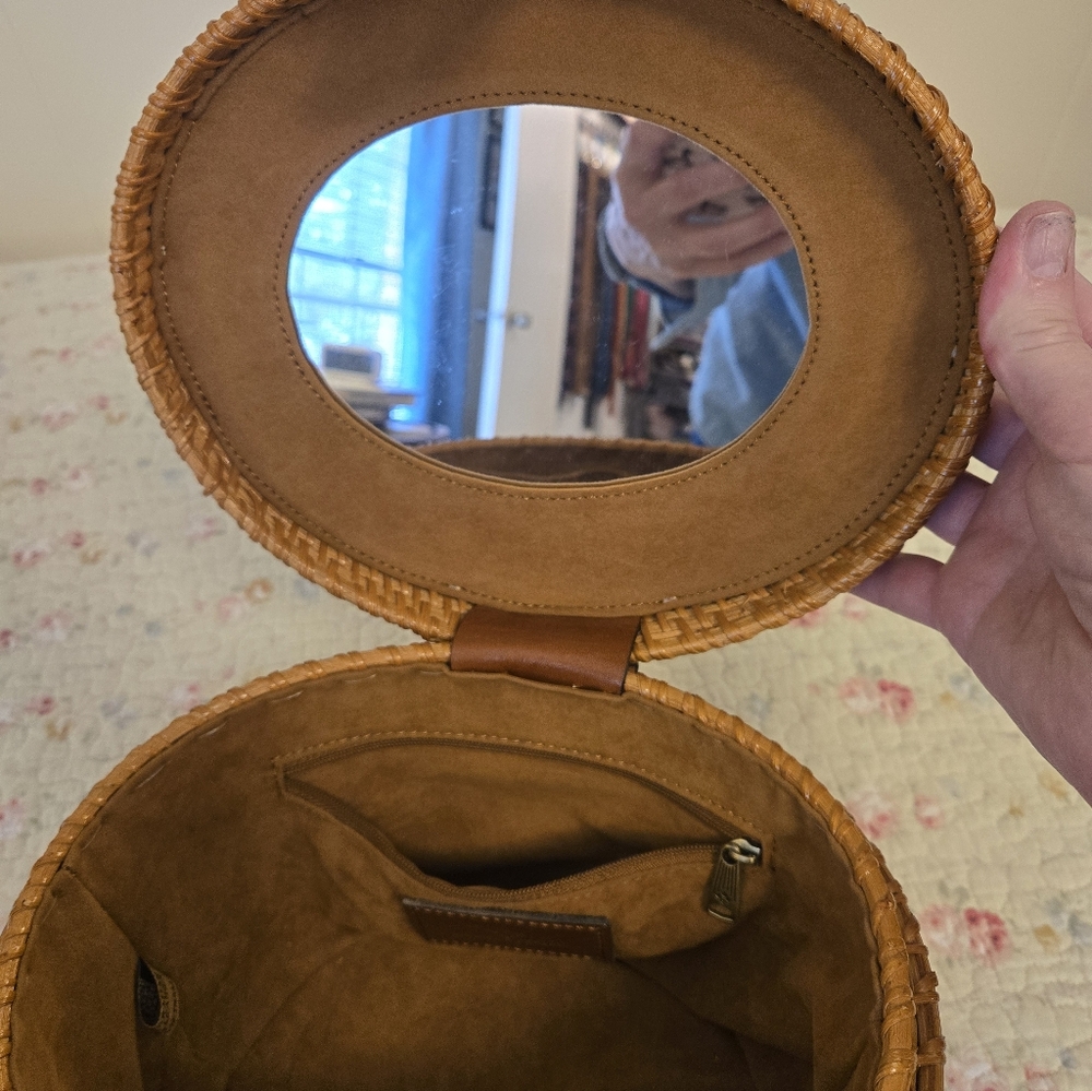 Patricia Nash Basket Purse - Picture 4 of 10